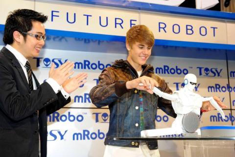 Justin Bieber Unveils TOSY mRobo Robot