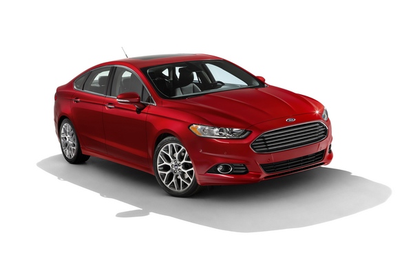 Ford Fusion 2013 Trounces Competition, Adds 100 MPGe Plug