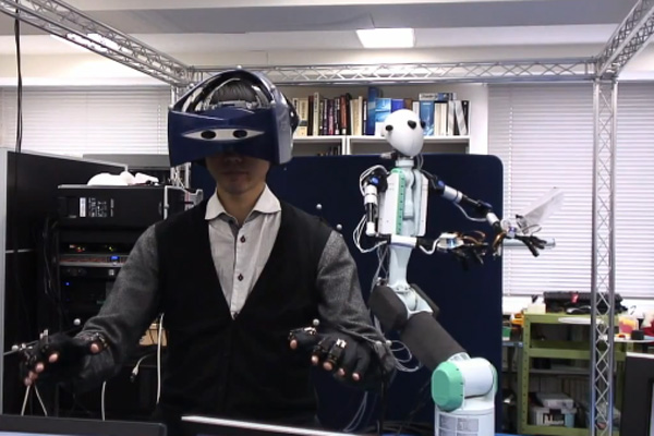 Брюс уиллис роботы. Японский робот аватар. Японский робот аватарка. Робот управляющий миром. Фото аватарка робота.