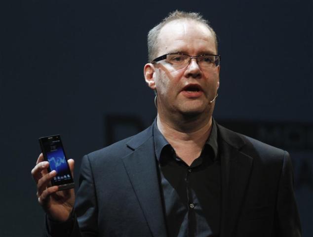 Sony Ericsson's chief marketing officer Steve Walker shows new Xperia smatphone