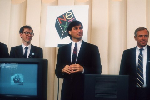 Steve Jobs introduces the NeXT