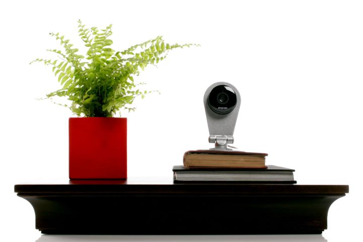 https://techland.time.com/wp-content/uploads/sites/15/2012/11/dropcam.jpg?w=720&h=480&crop=1